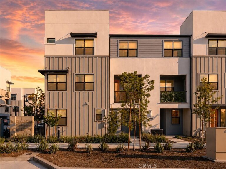 4061 E LUNA PASEO #31, Ontario