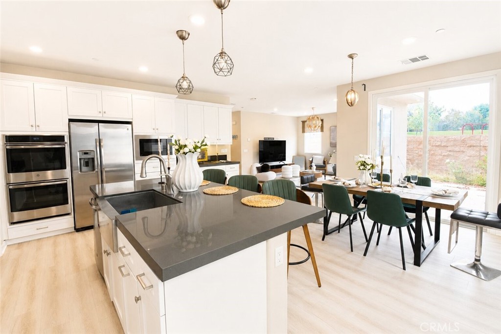 42 Gable Ct, Pomona