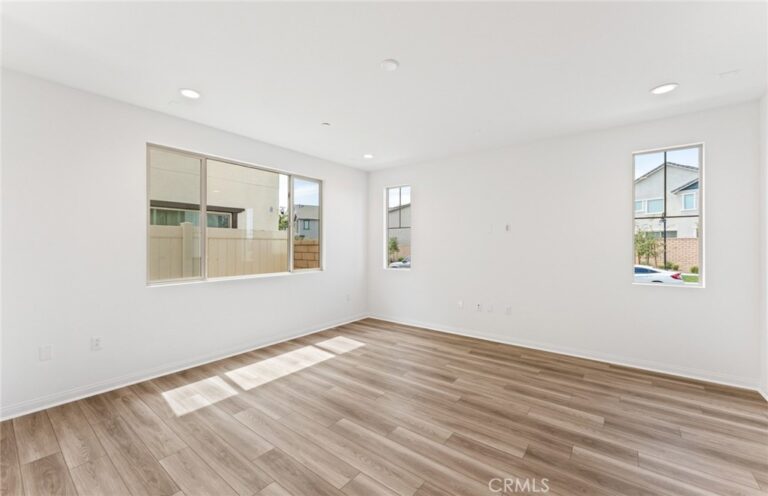 4234 East Flutter Privado, Ontario