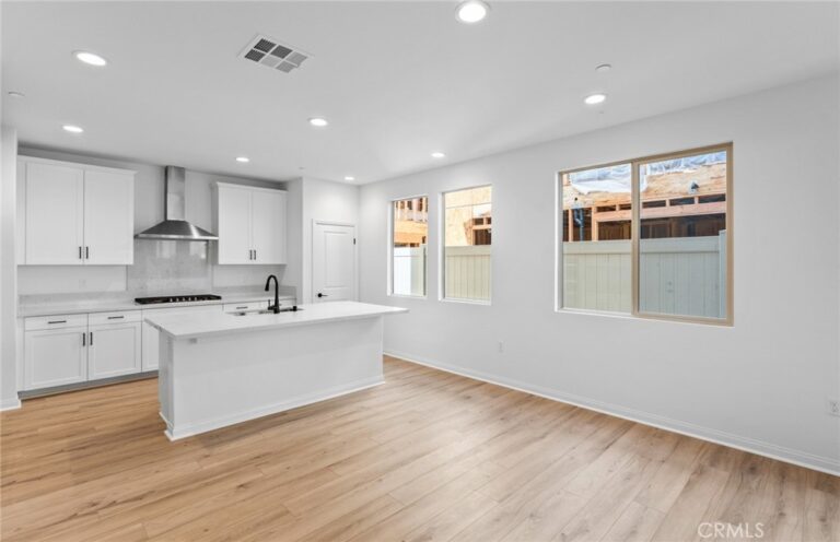 4246 East Flutter Privado, Ontario