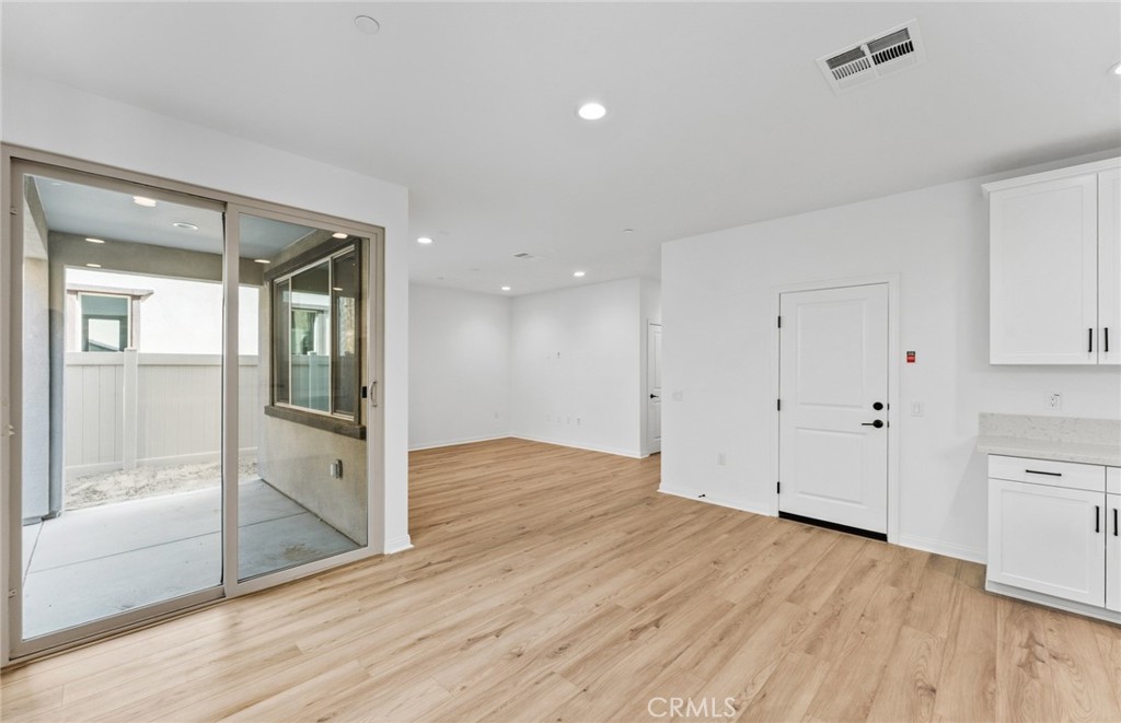 4246 East Flutter Privado, Ontario
