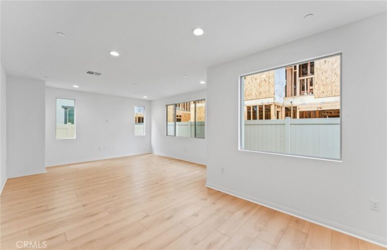 4248 East Flutter Privado, Ontario