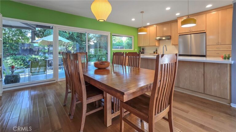 425 Bowling Green Drive, Claremont