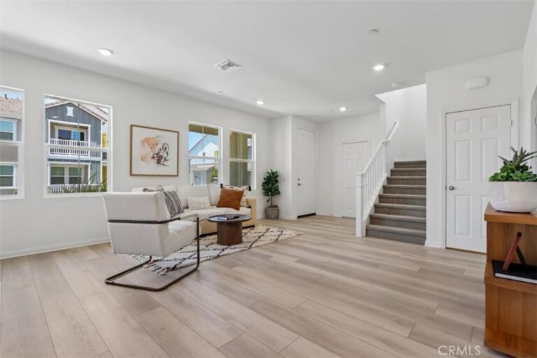 4295 S Hermosa Paseo, Ontario