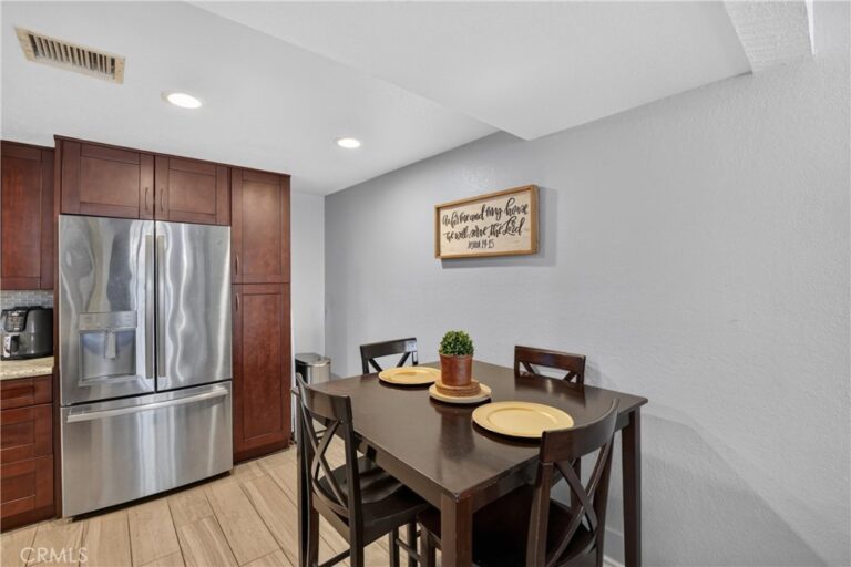 435 W 9th #B3, Upland