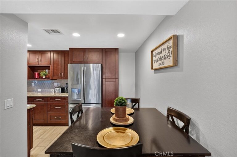 435 W 9th #B3, Upland