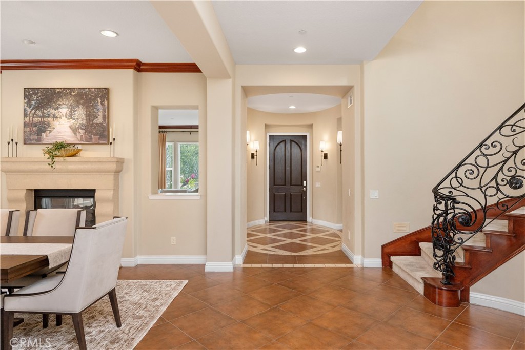 4394 Hiwassee, Claremont