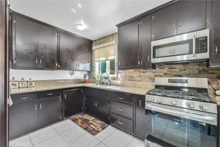 449 E Haltern, Glendora