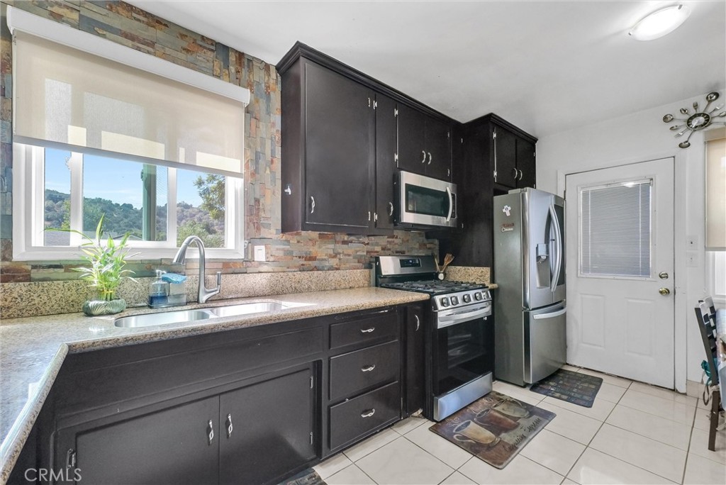449 E Haltern, Glendora