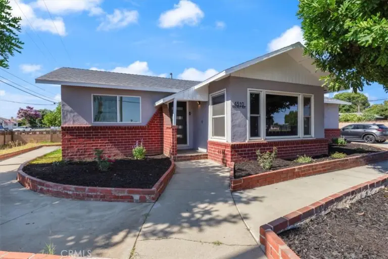 4510 Walnut, Chino