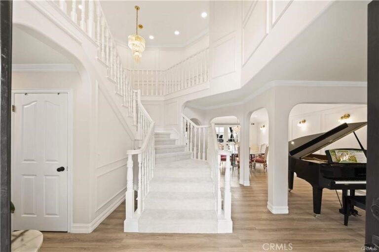 4751 Glen Ivy, La Verne