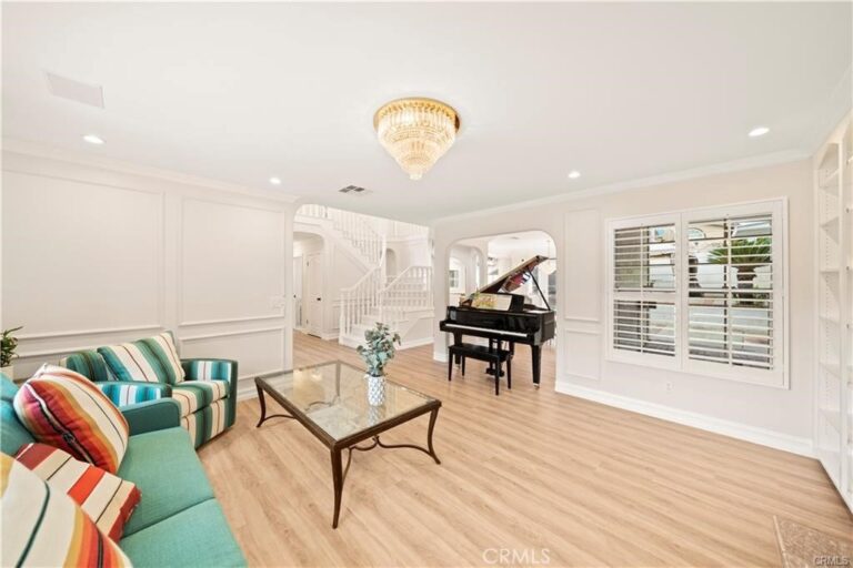 4751 Glen Ivy, La Verne