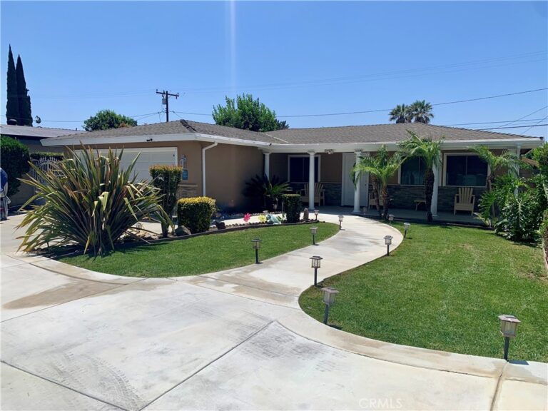 4751 Howard, Montclair
