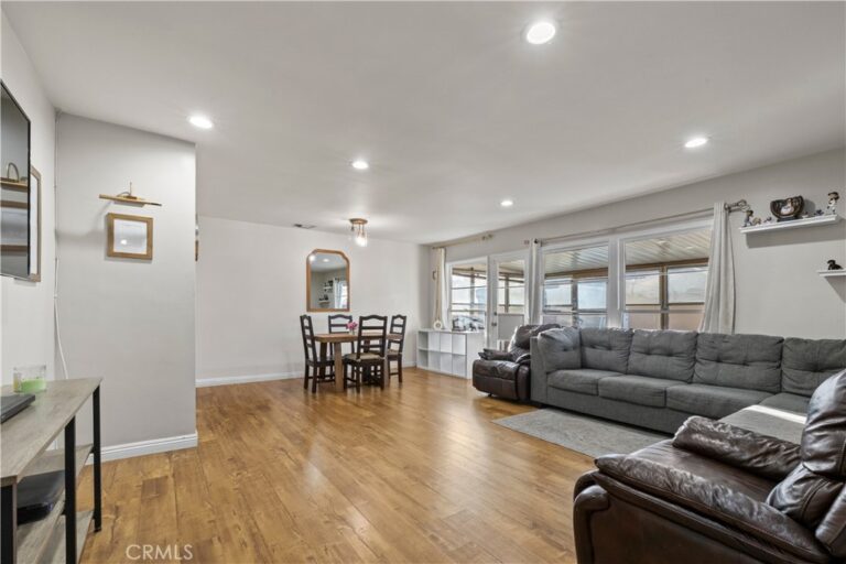 4770 San Bernardino, Montclair