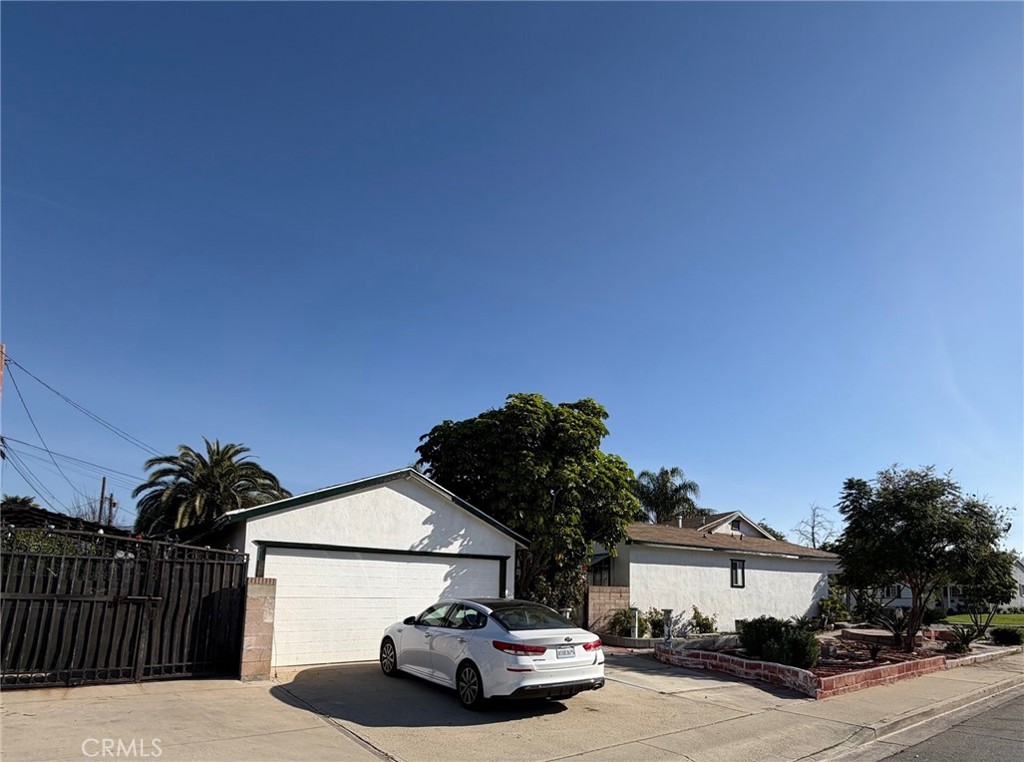 479 Carleton Avenue, Claremont