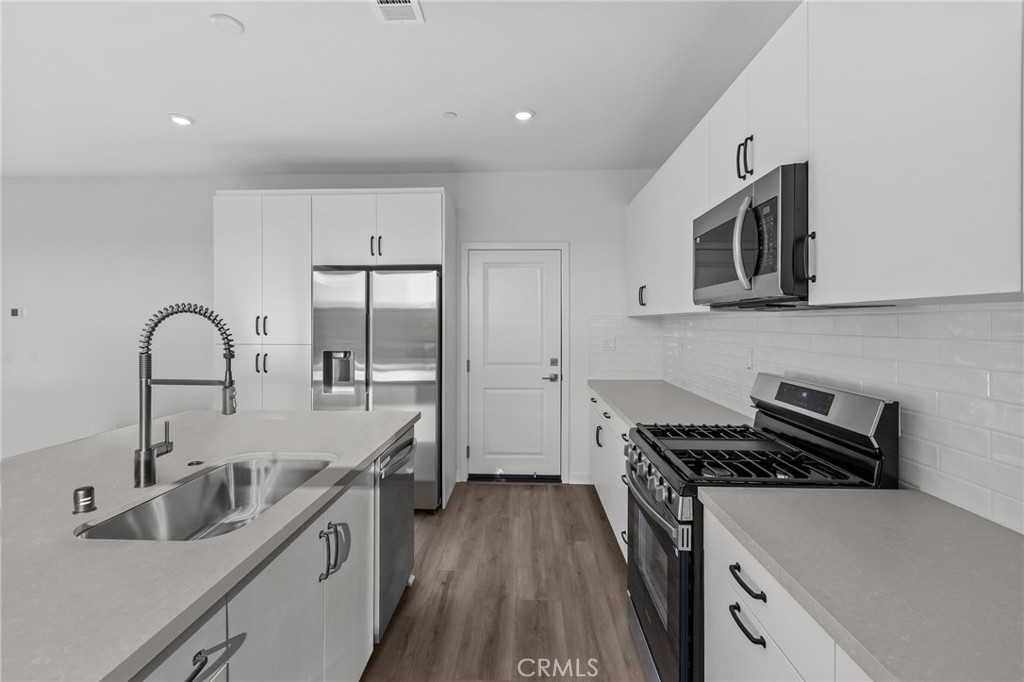 4806 Milkweed Court, Fontana