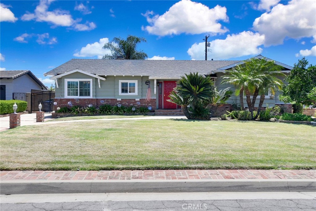 510 Fernshaw, La Verne