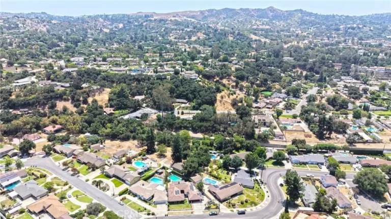 512 S Shouse, Covina