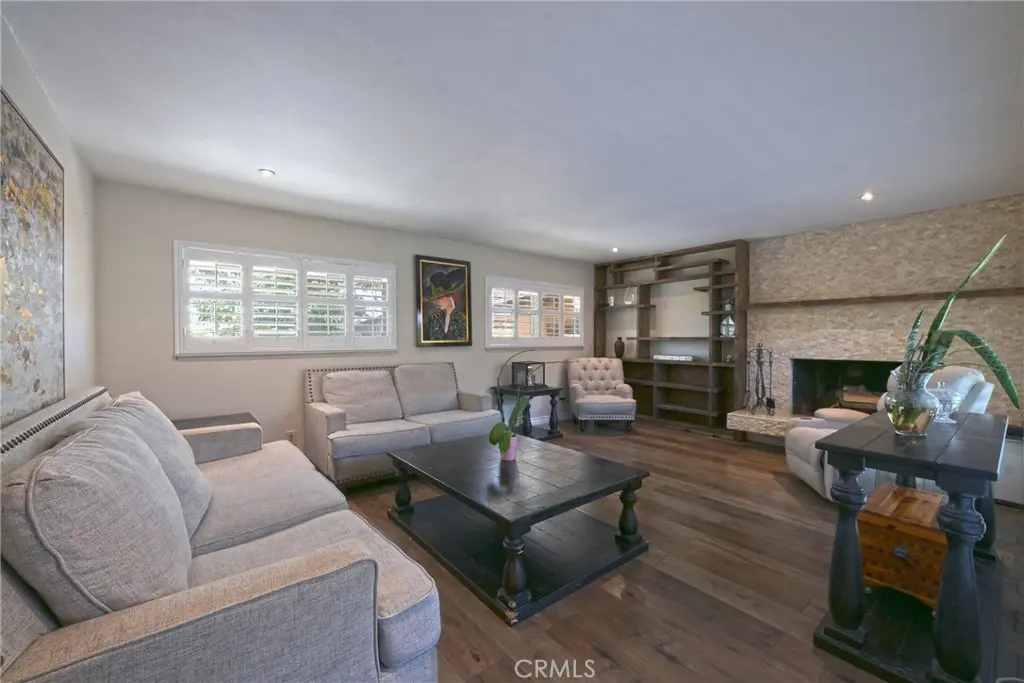 512 S Shouse, Covina