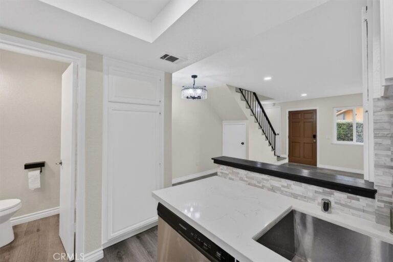 521 West 9th Street, Upland