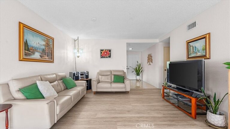 532 Chouinard Circle, Claremont