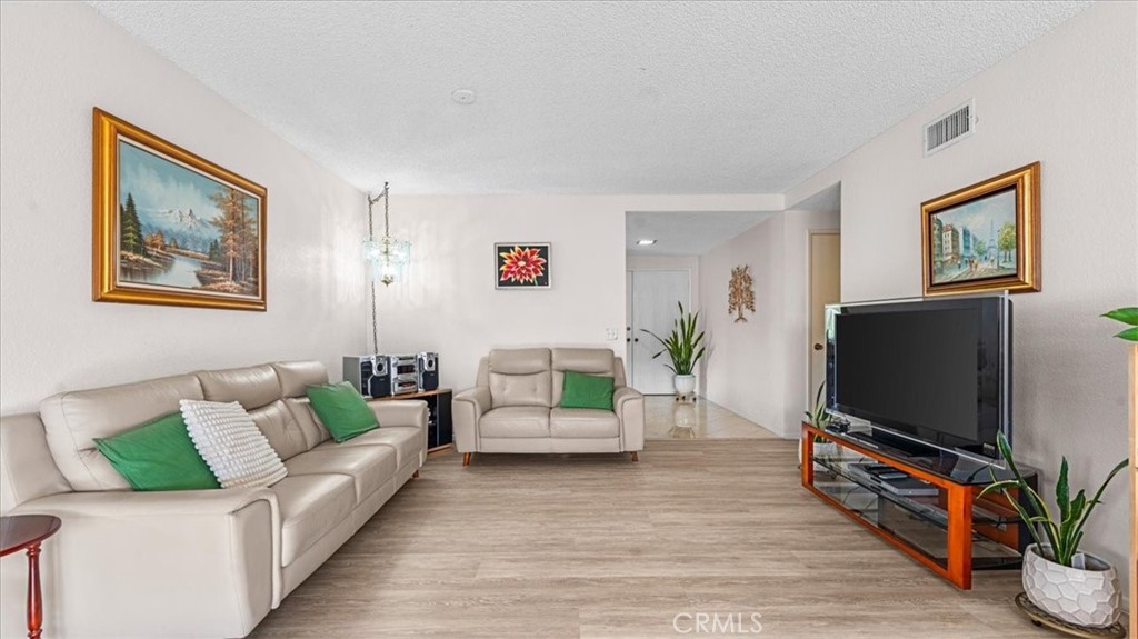 532 Chouinard Circle, Claremont