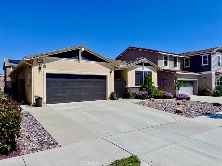 5399 La Bodega, Fontana