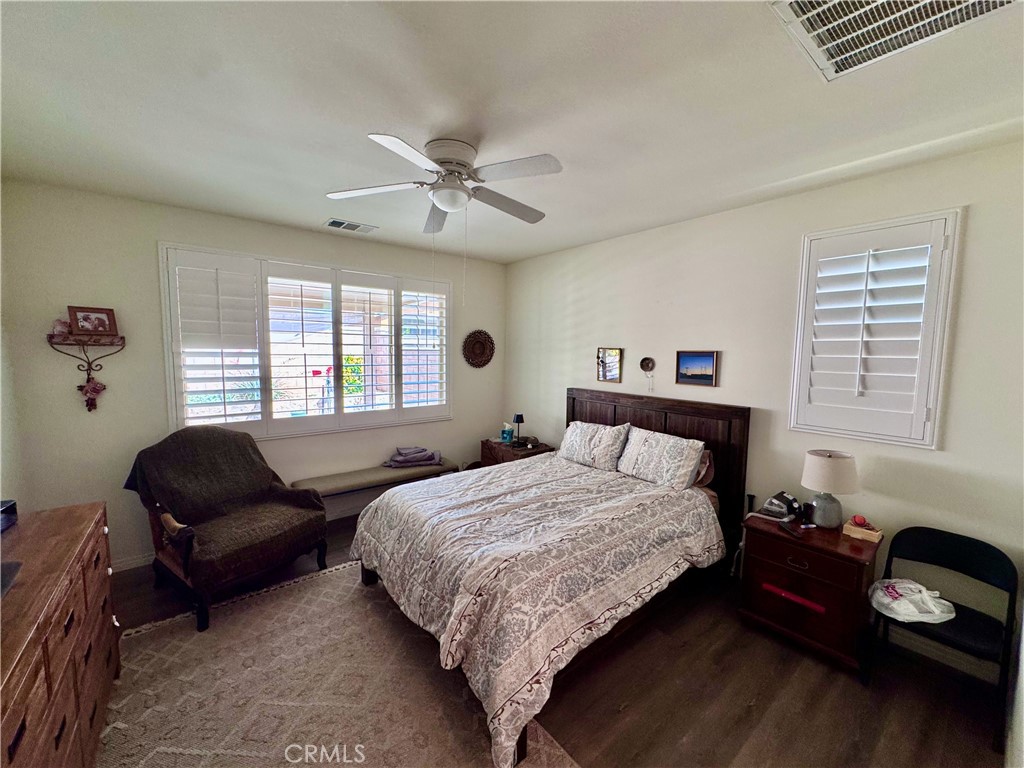 5399 La Bodega, Fontana