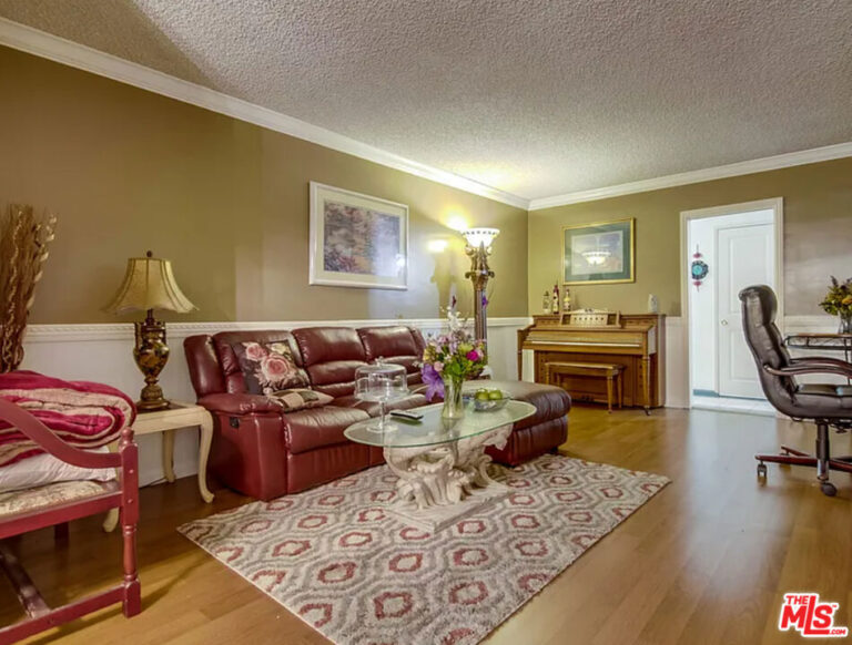 5405 Yale Street, Montclair