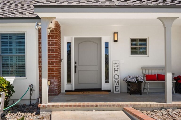 547 W 25th, Upland