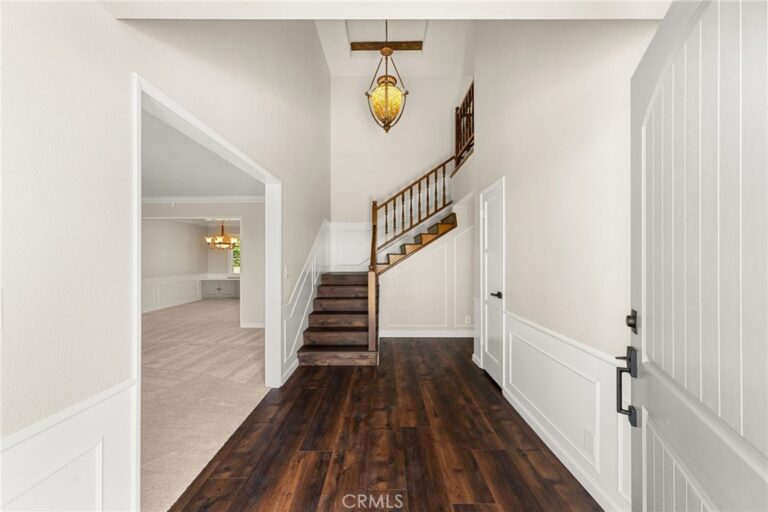 547 W 25th, Upland