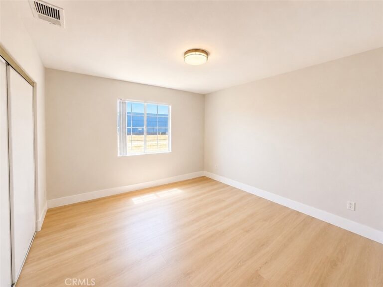 548 N Reservoir, Pomona