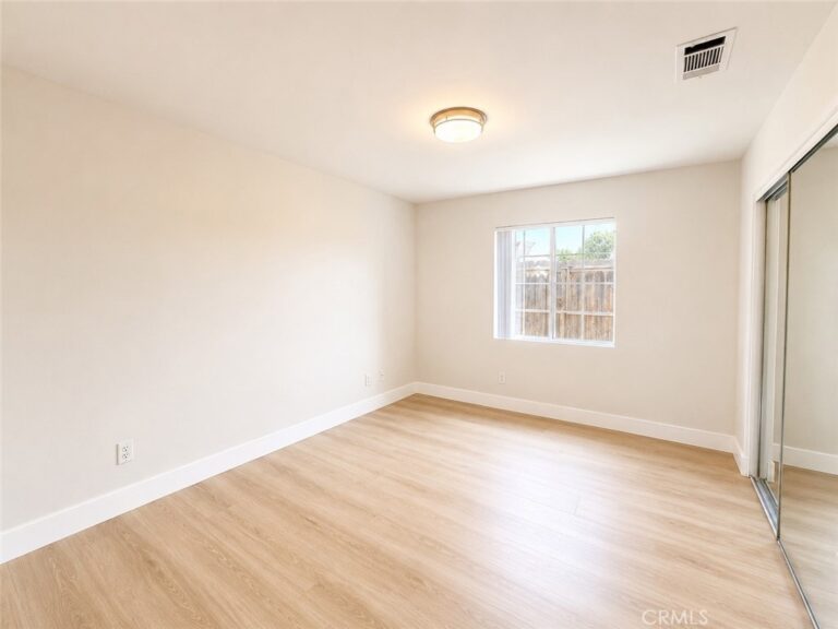 548 N Reservoir, Pomona