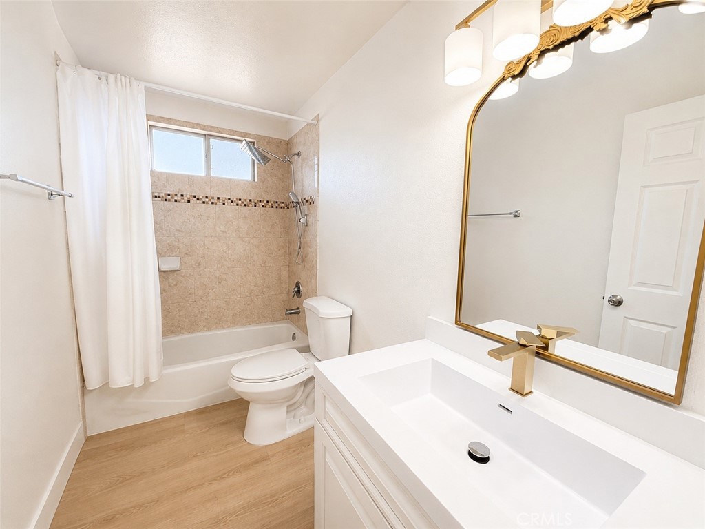548 N Reservoir, Pomona