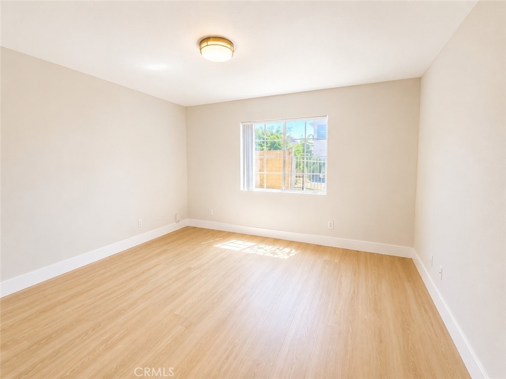 548 N Reservoir, Pomona