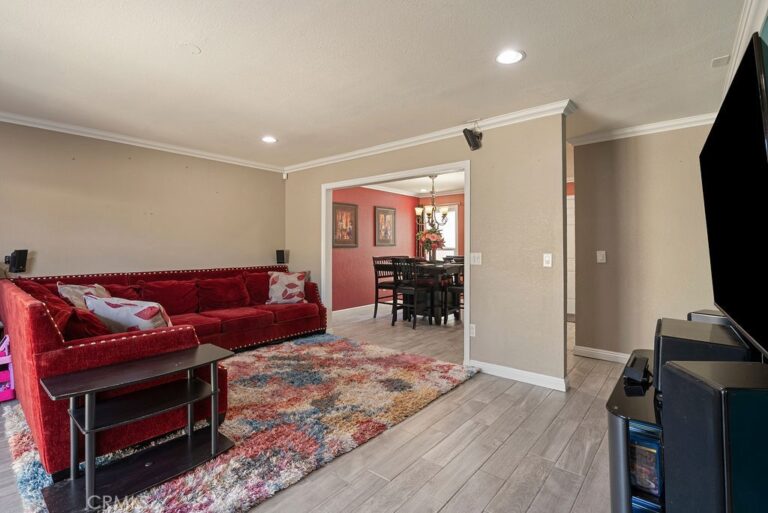 555 D, Upland