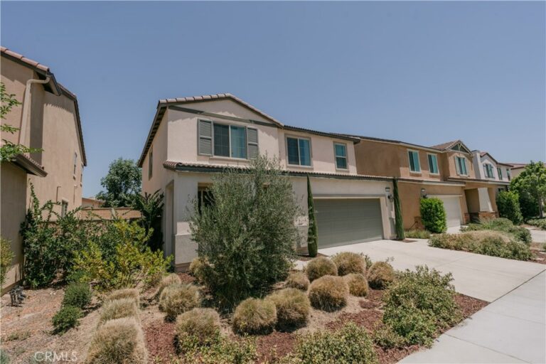 560 E Vodden, Rialto
