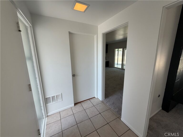 5748 Chelsea Court, Rialto