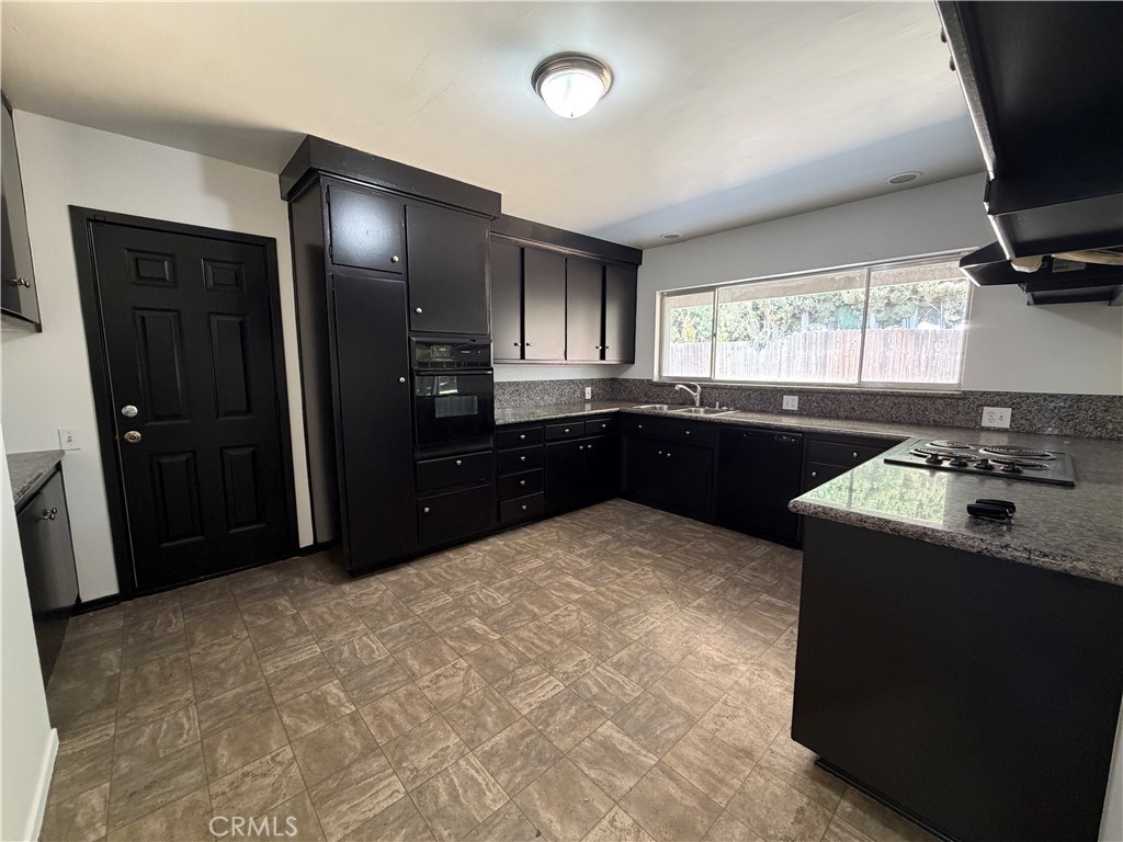 5748 Chelsea Court, Rialto