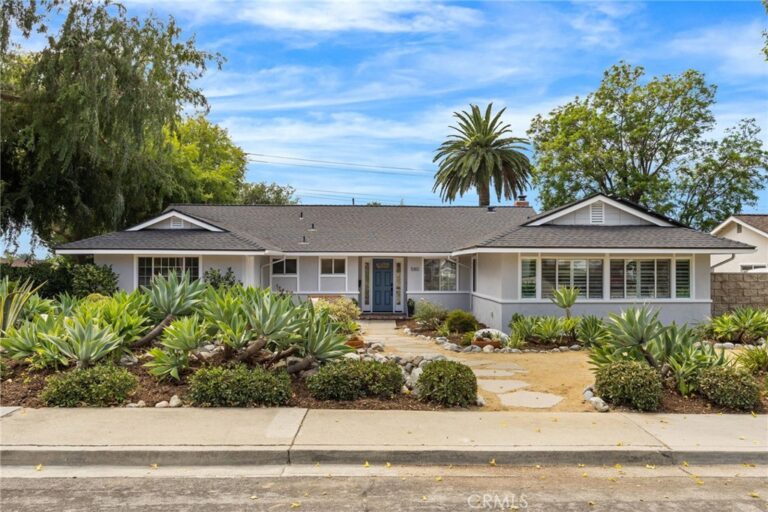 580 Black Hills Drive, Claremont