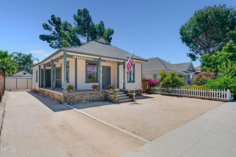 580 N 1st Avenue, Upland