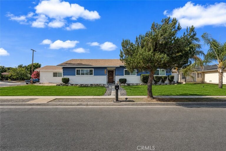 590 E Van Koevering, Rialto