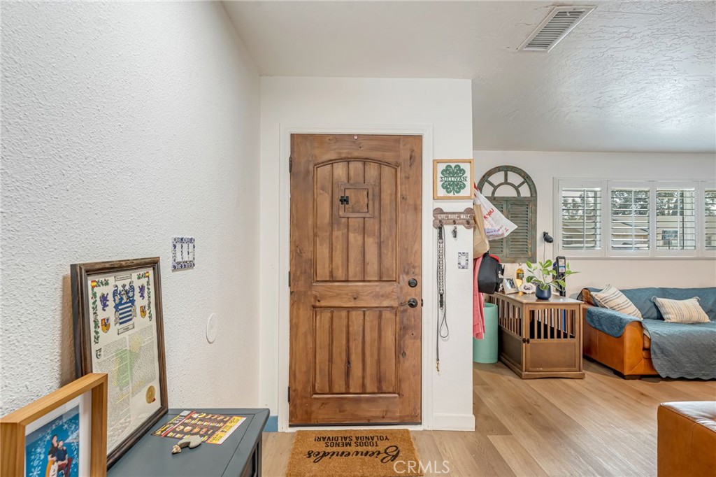 590 E Van Koevering, Rialto