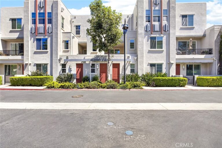 596 Katy, Upland