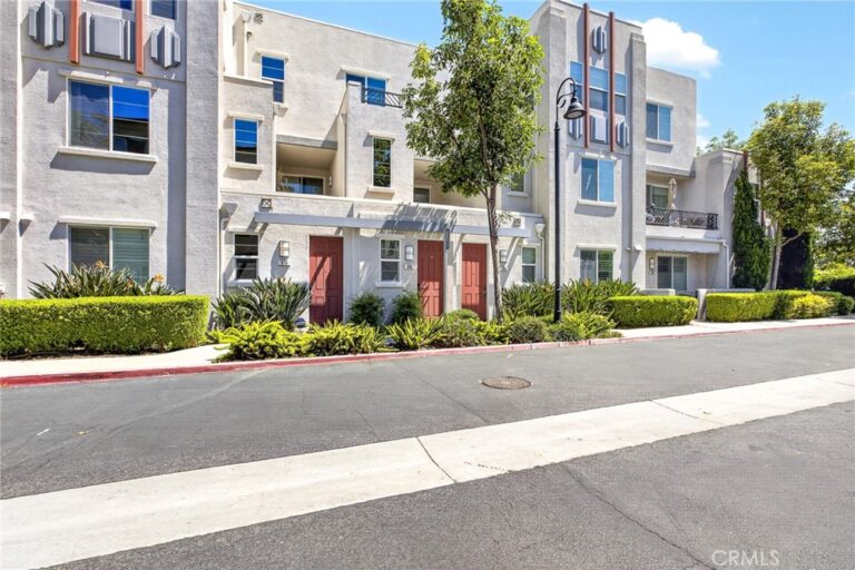 596 Katy, Upland