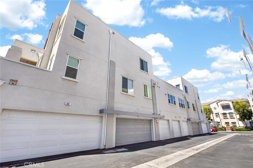 596 Katy, Upland