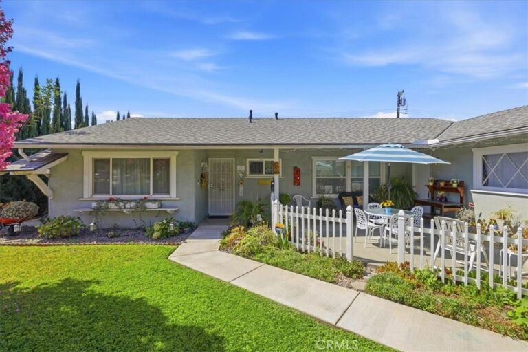 614 Azure Court, Upland