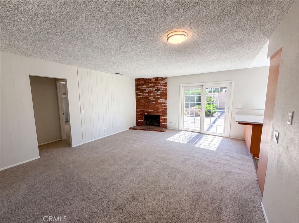 648 Brentwood, Upland