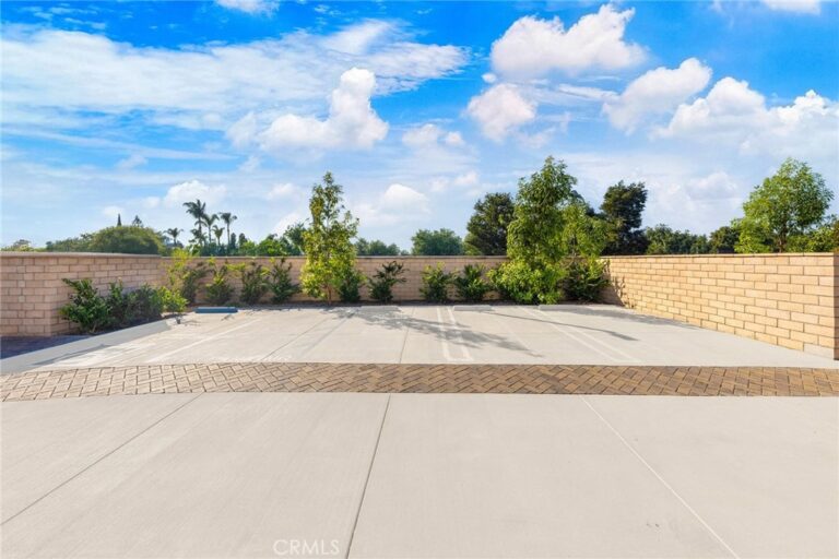 652 W Grand Avenue, Pomona
