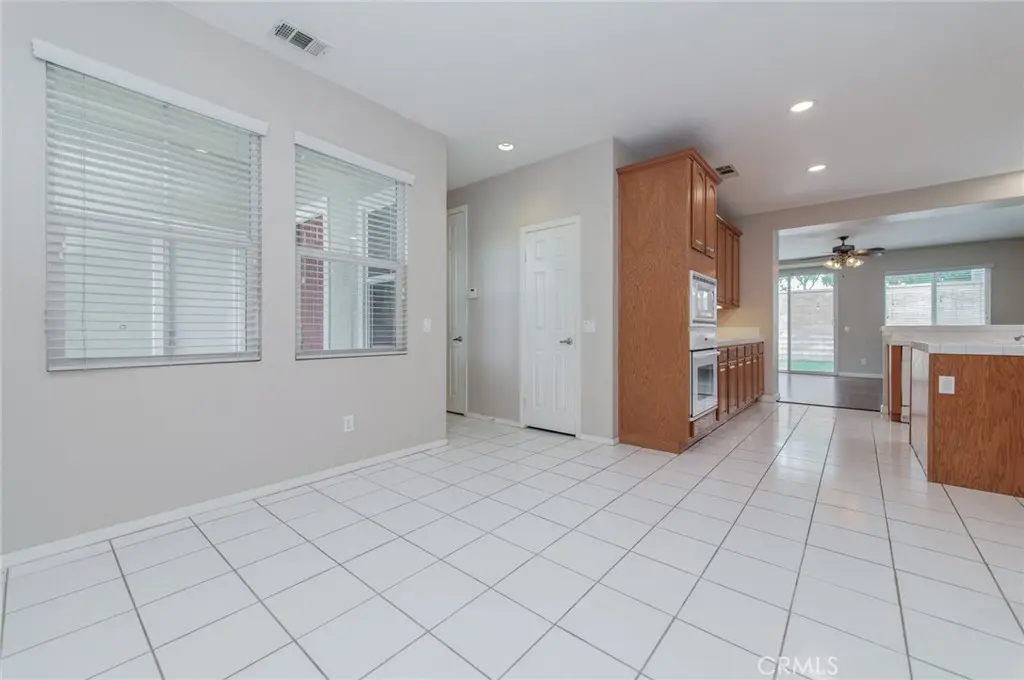 6535 Caxton, Eastvale